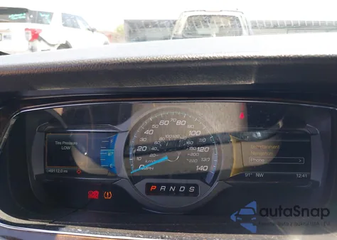 2018 Ford Taurus Limited z USA, uszkodzony, nr VIN 1FAHP2F83JG110451